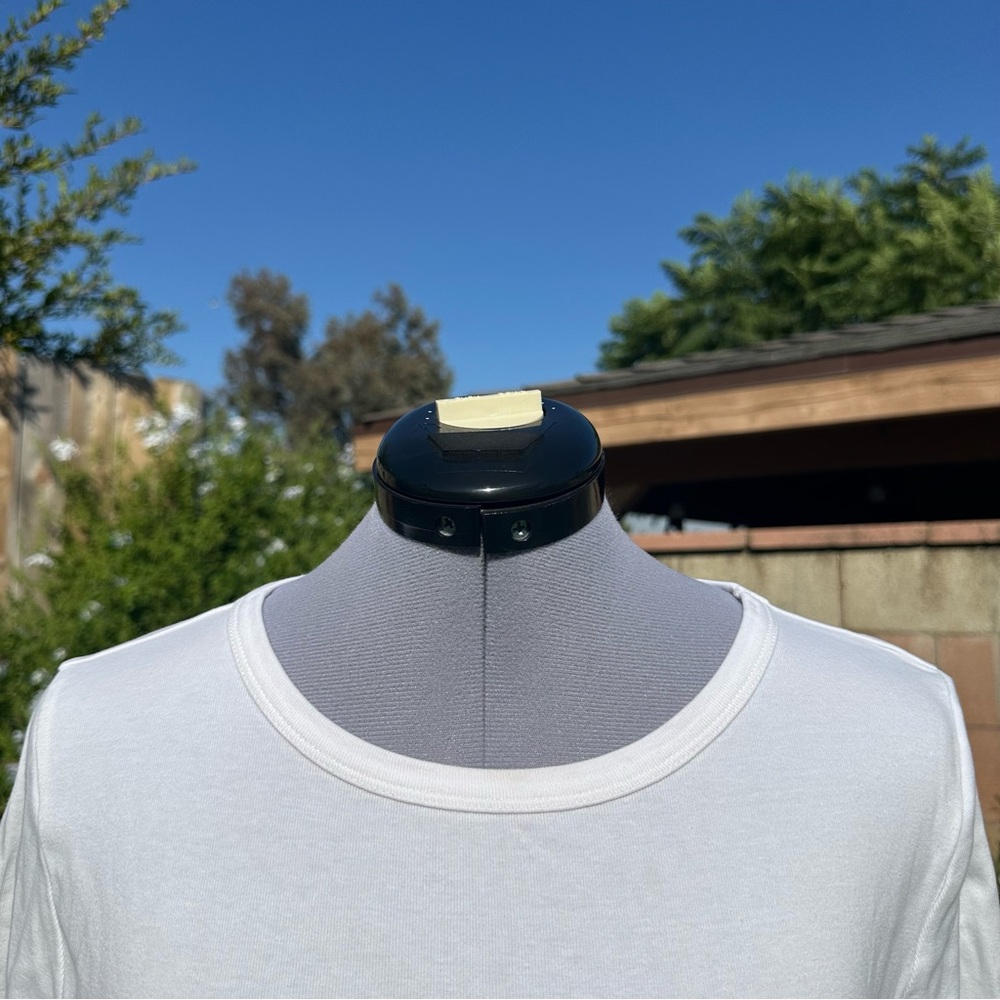 J. Crew Perfect Fit Size Medium White Basic T-Shirt - Picture 2 of 8